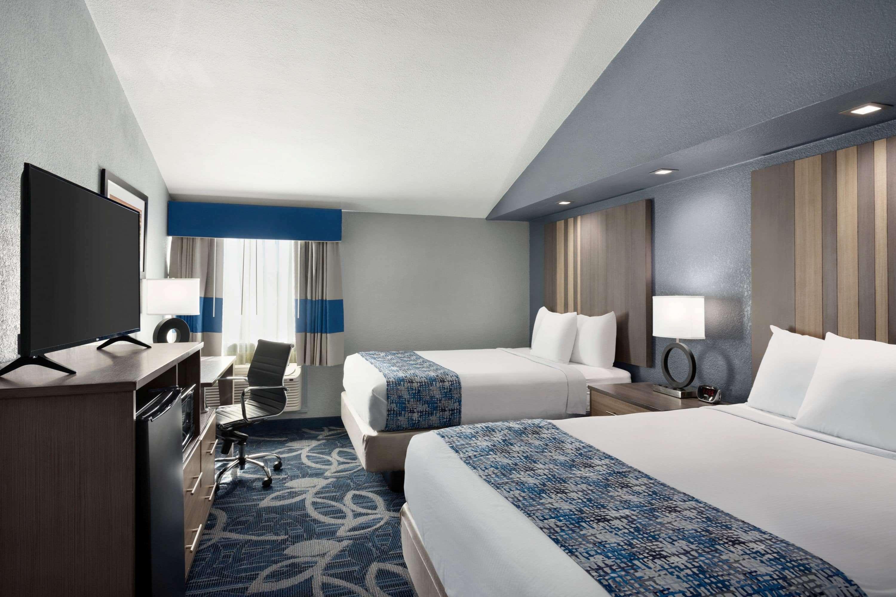 Baymont Inn & Suites Shawnee Extérieur photo