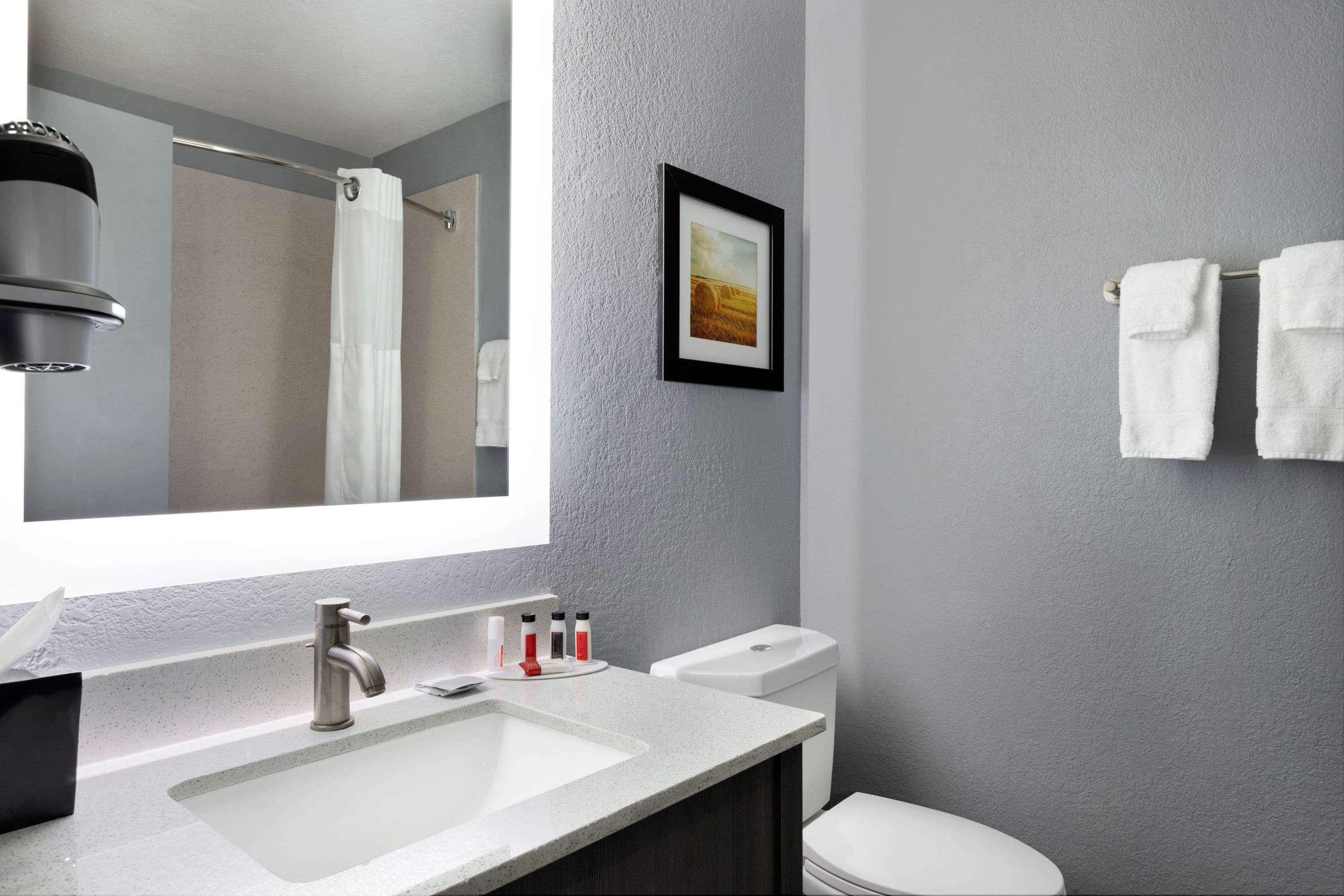 Baymont Inn & Suites Shawnee Extérieur photo