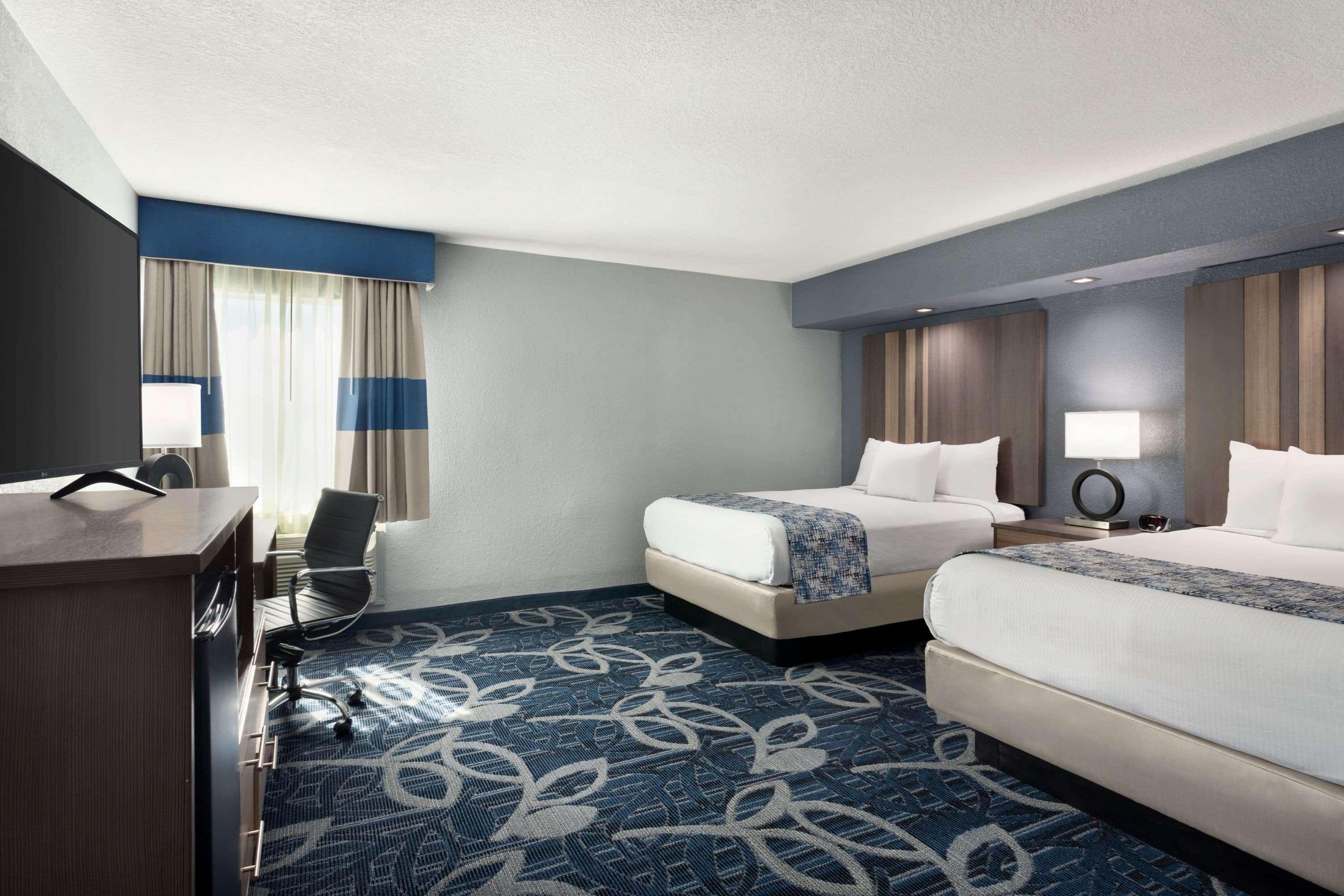 Baymont Inn & Suites Shawnee Extérieur photo