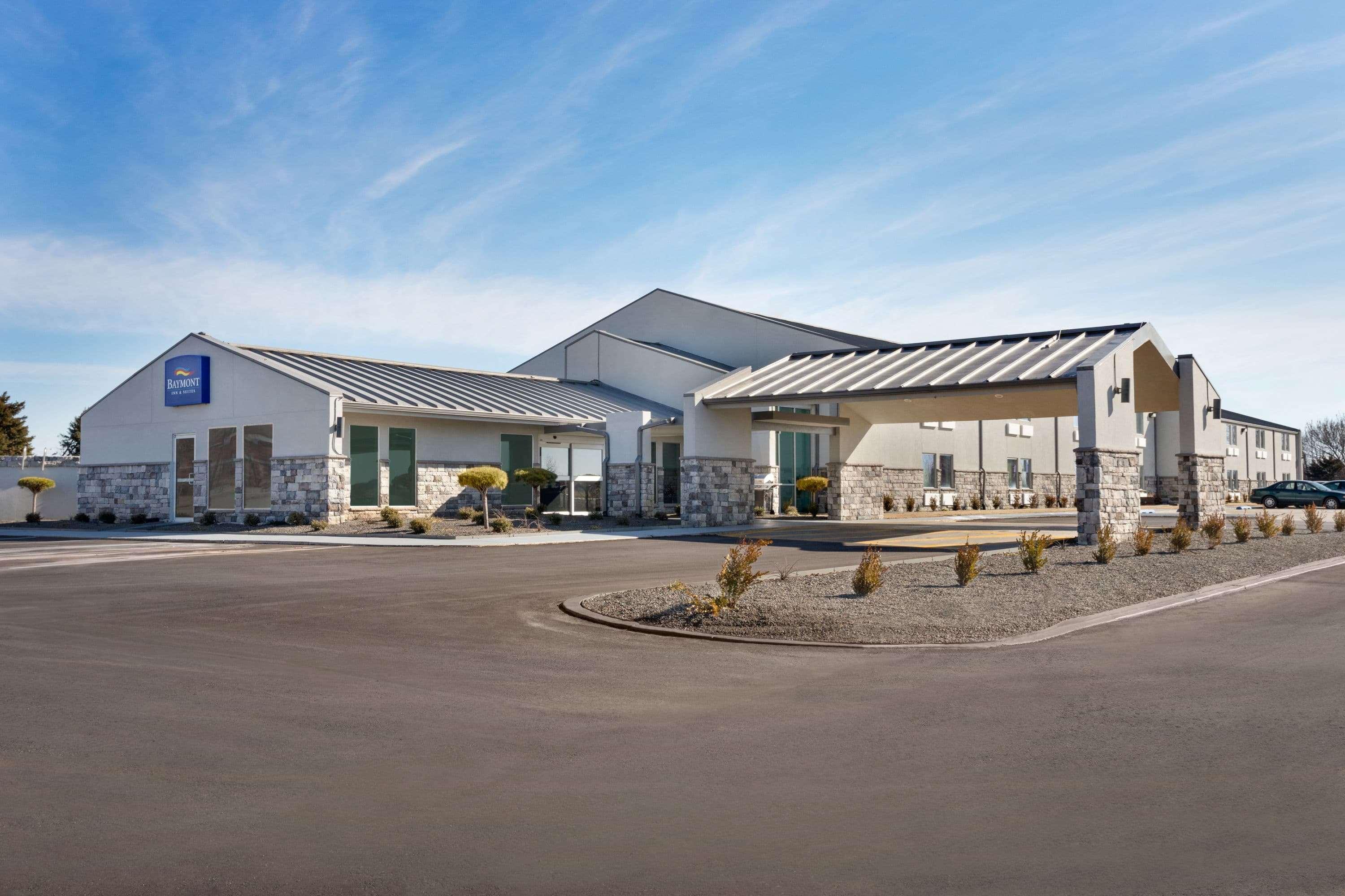Baymont Inn & Suites Shawnee Extérieur photo