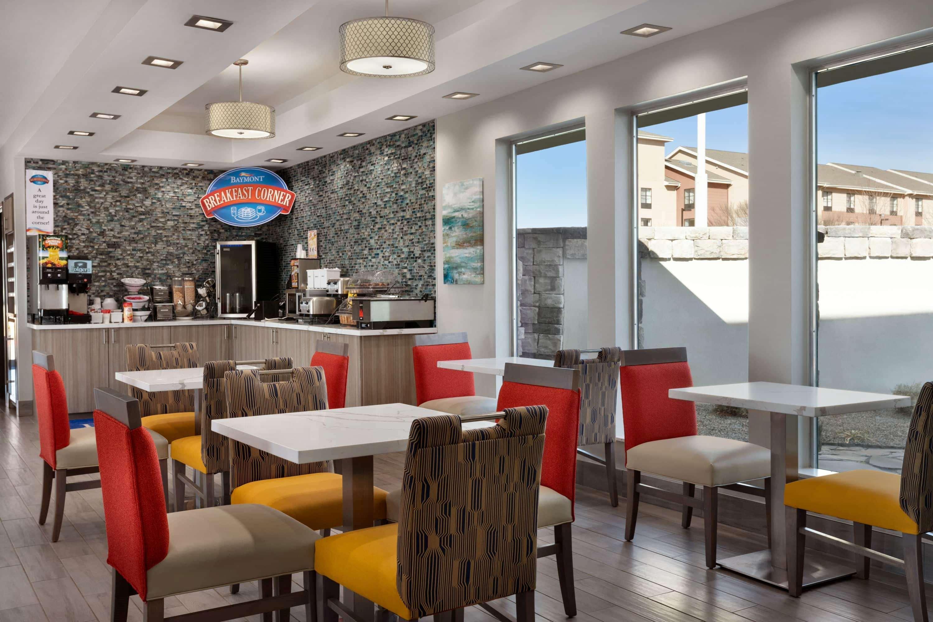 Baymont Inn & Suites Shawnee Extérieur photo