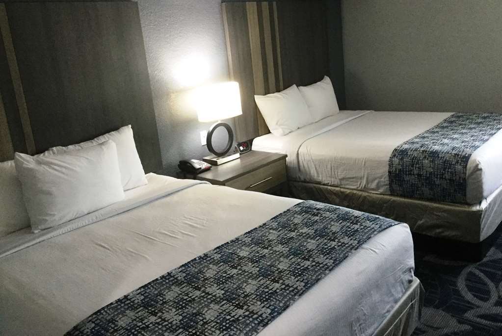 Baymont Inn & Suites Shawnee Chambre photo