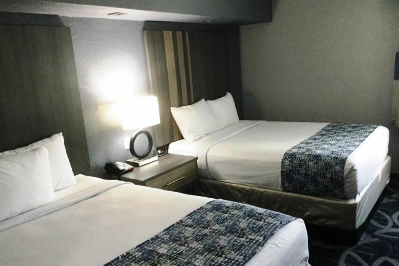 Baymont Inn & Suites Shawnee Extérieur photo