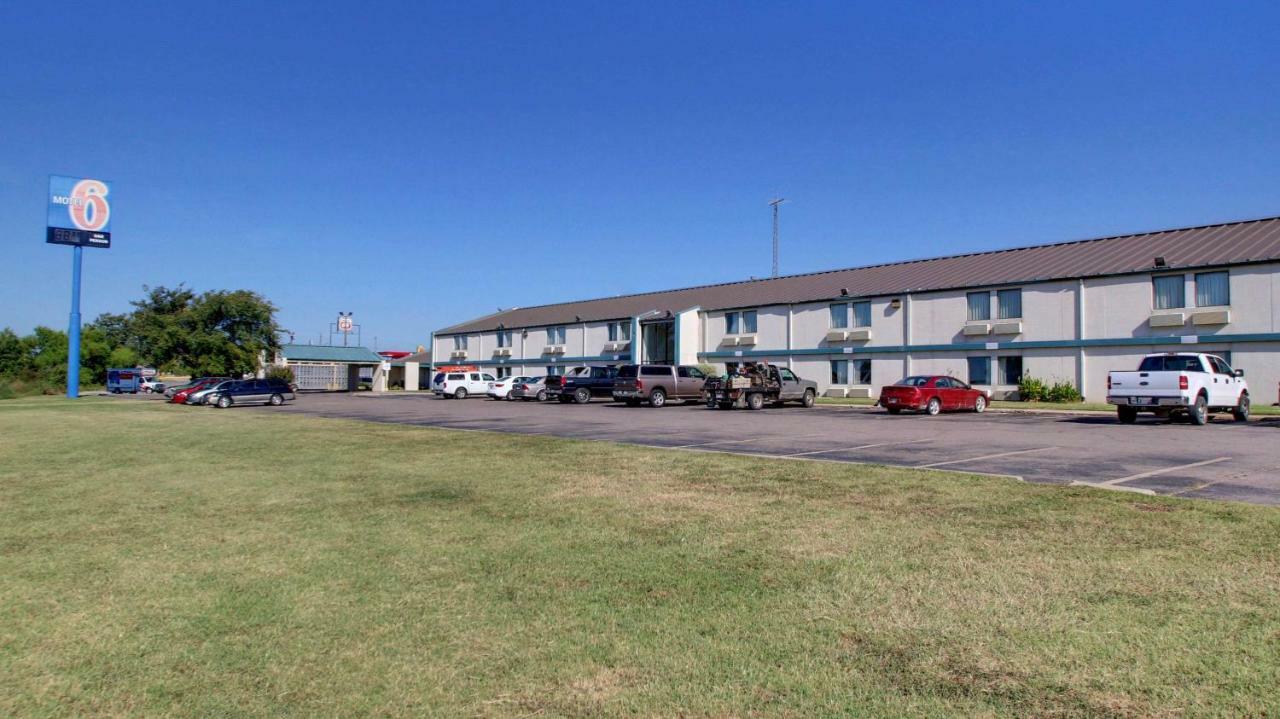 Baymont Inn & Suites Shawnee Extérieur photo
